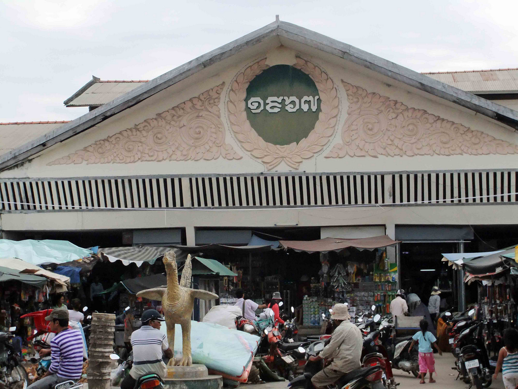 Shopping In Svay Rieng
